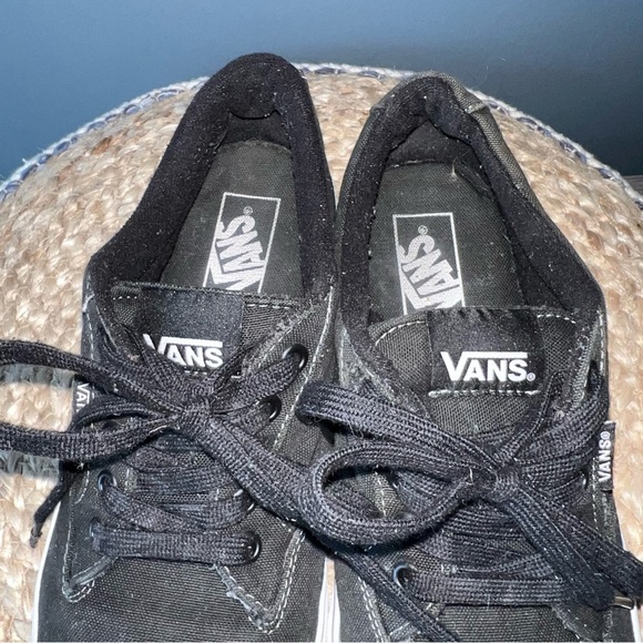 Vans Lace Up Skate Shoes - Picture 2 of 7